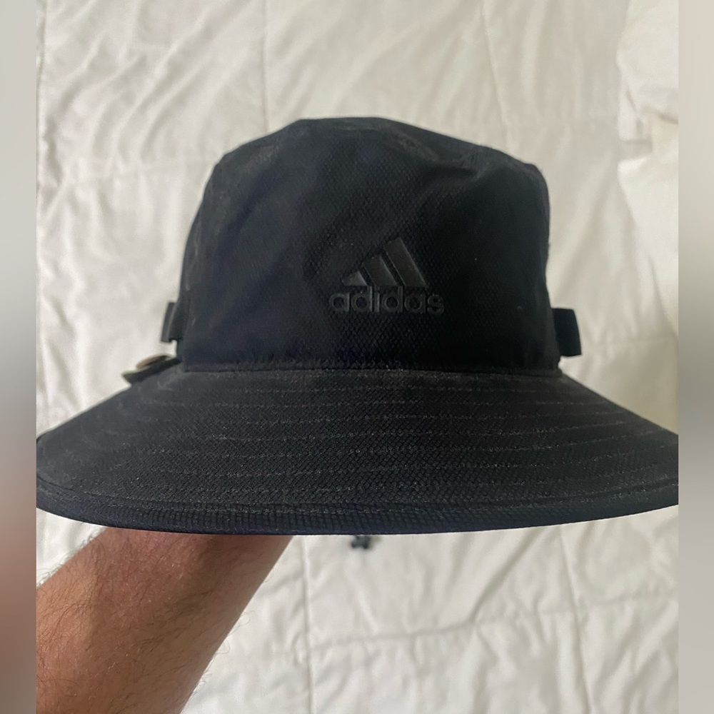Adidas victory black bucket hat. Brand New.